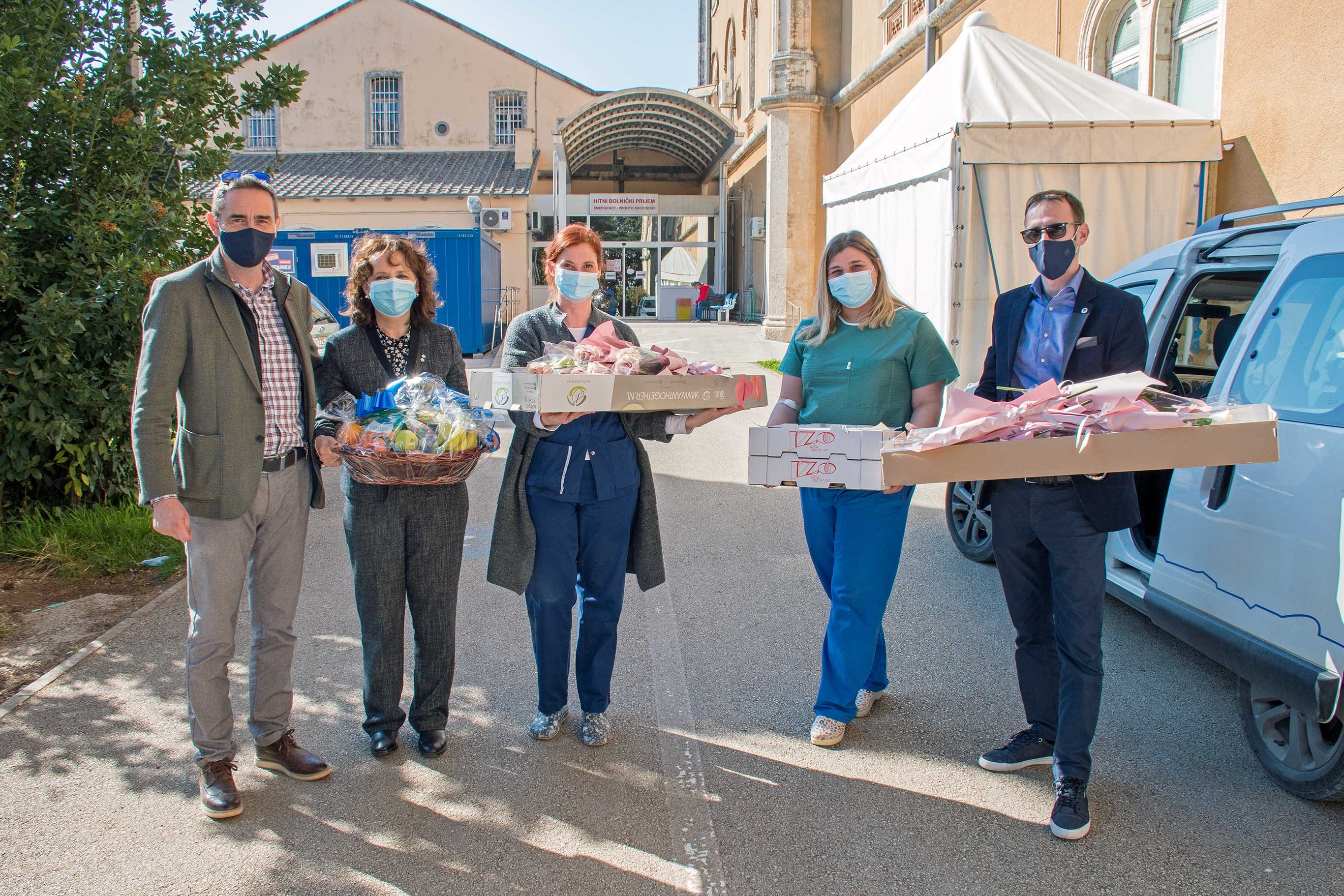 Načelnik Općine Medulin čestitao Dan žena zaposlenicama Covid odjela OB Pula